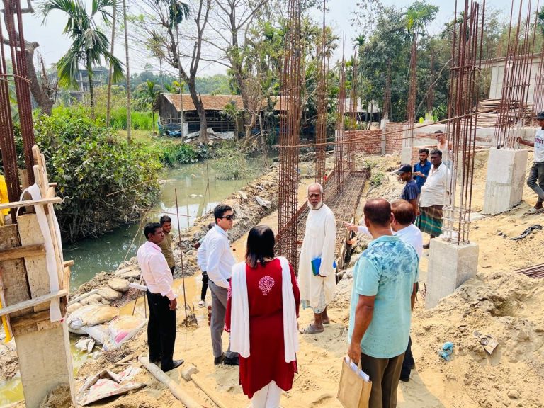 বোয়ালখালী কধুরখীল খাল দখল জরিমানা ৫০হাজার টাকা অর্থদণ্ড প্রদান করেছে প্রশাসন