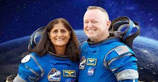 মহাকাশ স্টেশনে ৯ মাস আটকে থেকে পৃথিবীতে ফিরলেন সুনিতা ও বুচ