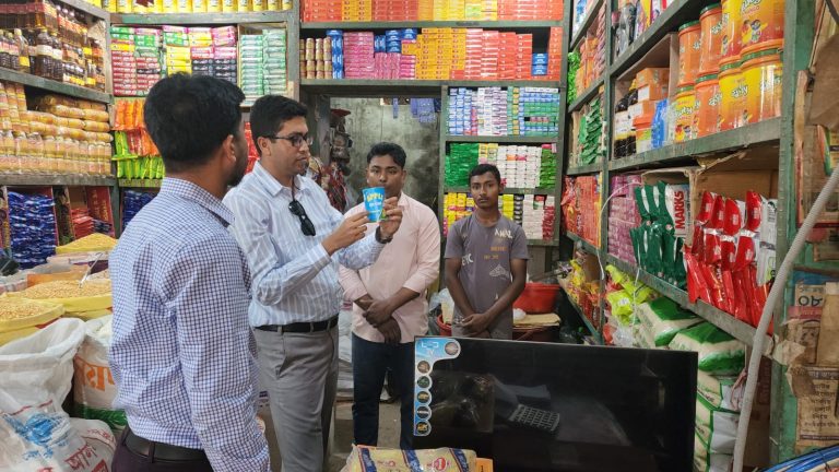 বোয়ালখালীতে মোবাইল কোর্ট পরিচালনায় দুই প্রতিষ্ঠানকে ১৩হাজার টাকা অর্থদন্ড প্রদান