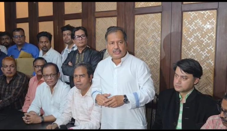 চট্টগ্রাম প্রেস ক্লাবের সমস্যা গঠনতান্ত্রিক নিয়মে সমাধান করা হবে