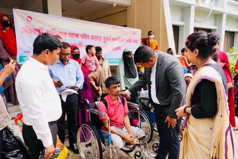 সেবা নিতে এসে কেউ যেন খালি হাতে না ফেরে: ডিসি জাহিদ